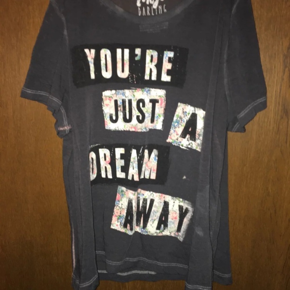 Graphic t-shirt - Picture 3 of 4